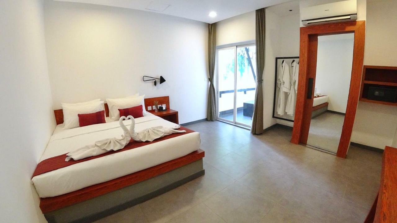Hotel Records Phnom Penh Exterior foto